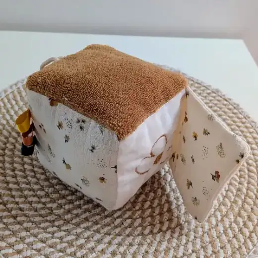 Cube d’éveil — vignette 4